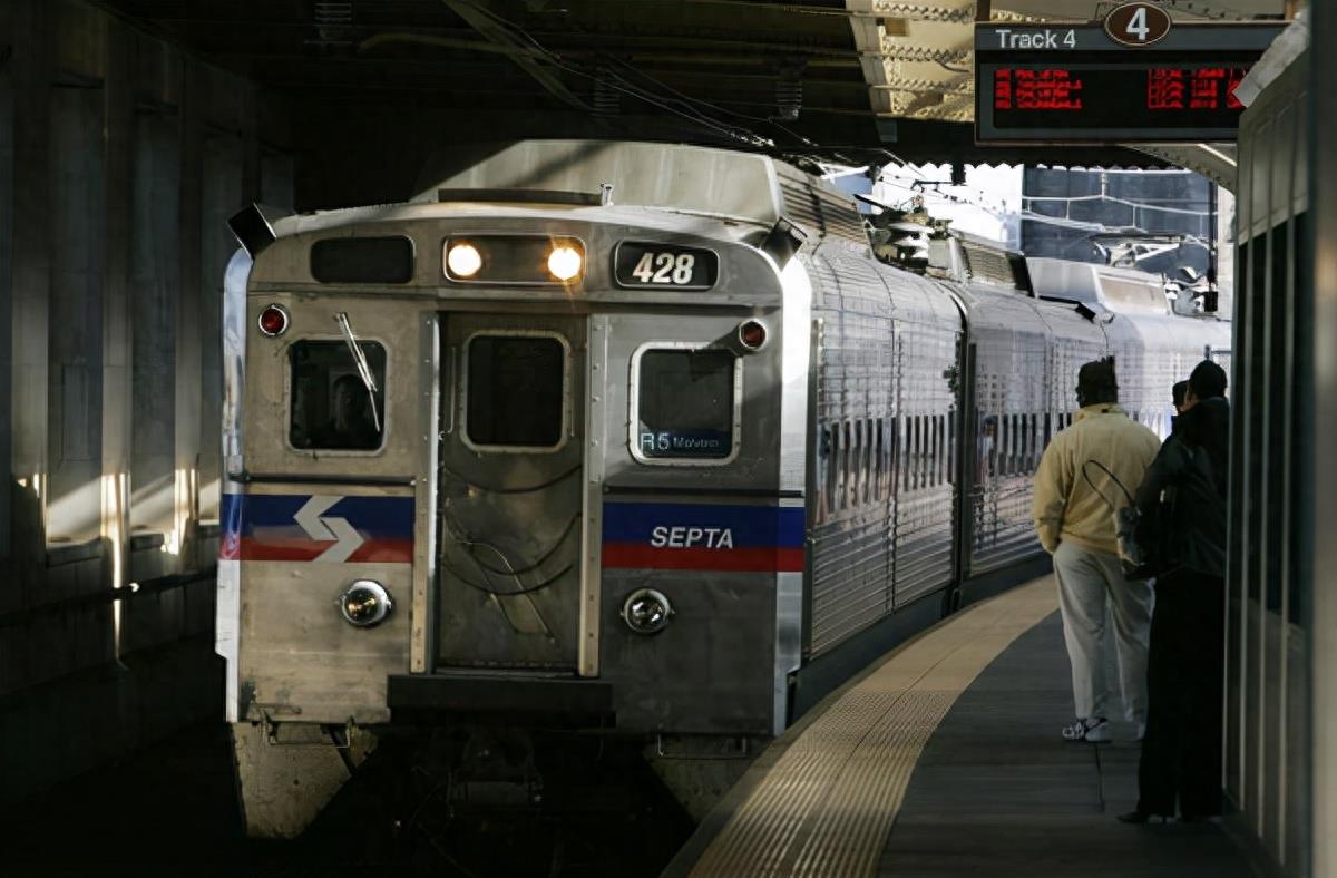 回顾害怕！女生在美国地铁被性侵，周围乘客无奈将视频发布到网上