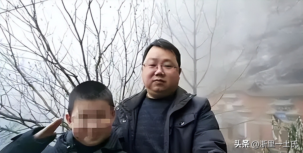 安徽宿迁副镇长开网约车,开网约车的副镇长现状