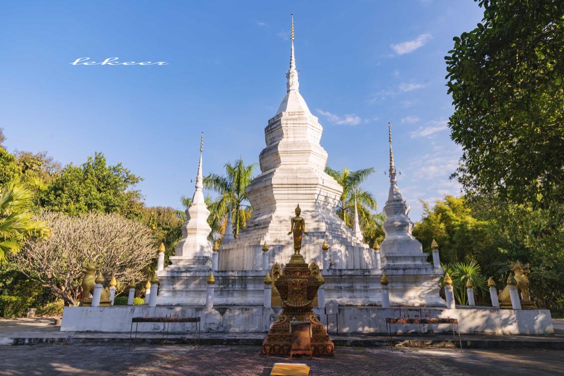 骂版纳是因为你没走出告庄玩版纳跟着小姐姐们走你才晓得味道