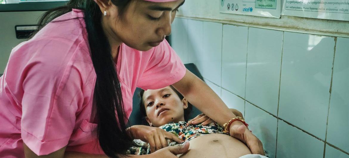 世卫组织对面临不安全堕胎并发症的女孩和妇女的护理提供新见解