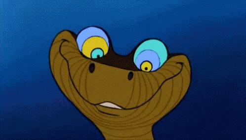 3.8米50斤巨蟒躲在工业园蒸汽管下,50斤大蟒蛇藏身于工业园区