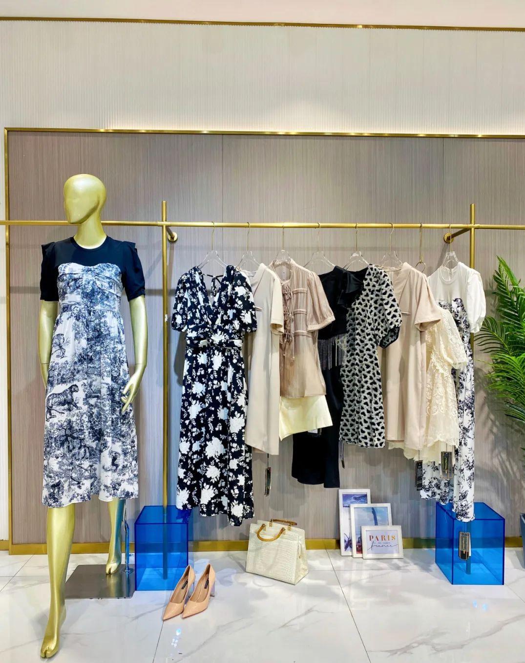 米多国际黑白花裙子,米多国际真丝女装