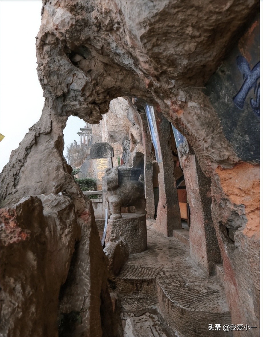 云南古建筑名单大全,云南古滇墓葬群