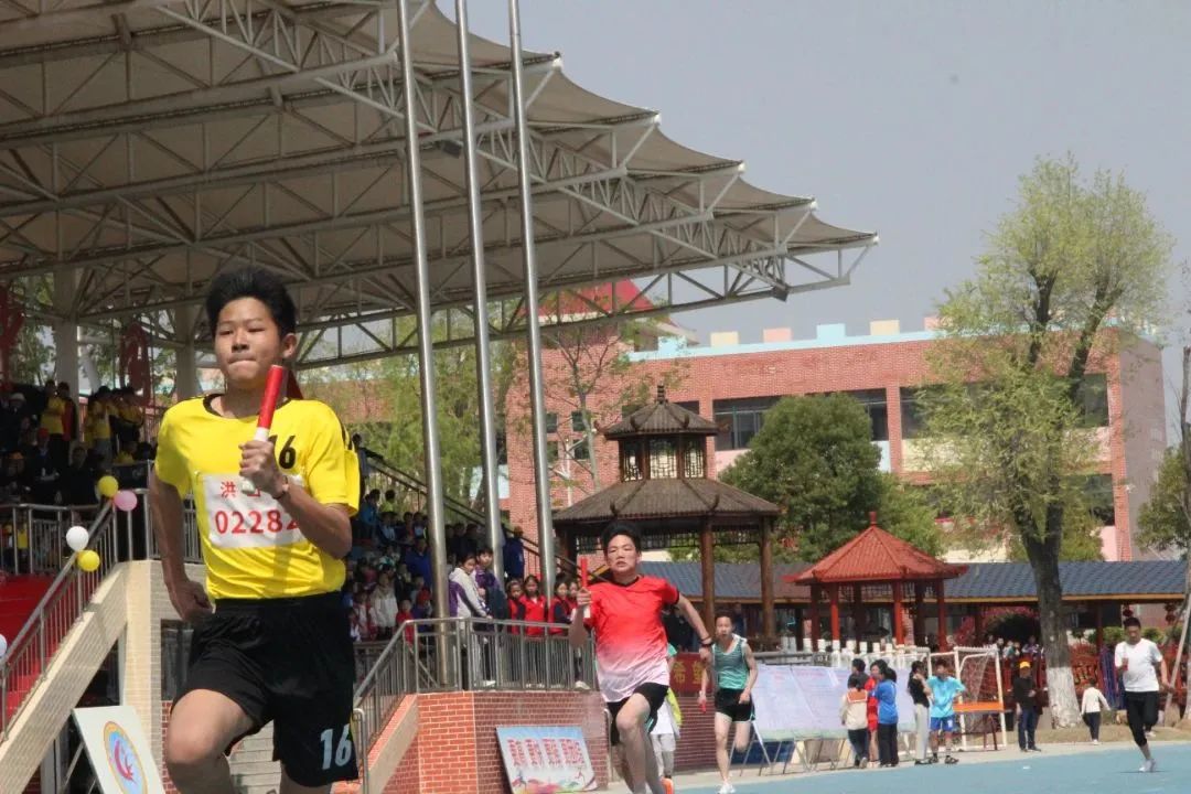 随县第三届“新华杯”中小学生运动会在炎帝学校举行