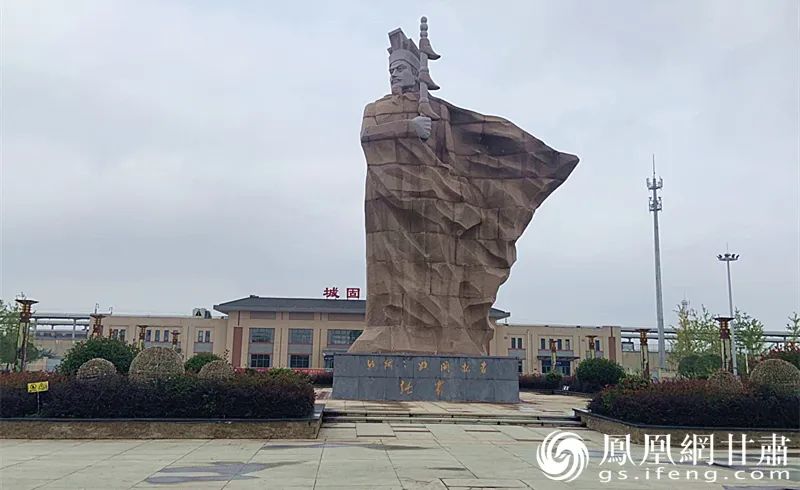 丝绸之路是运送丝绸的道路吗,丝绸之路是起始于哪年