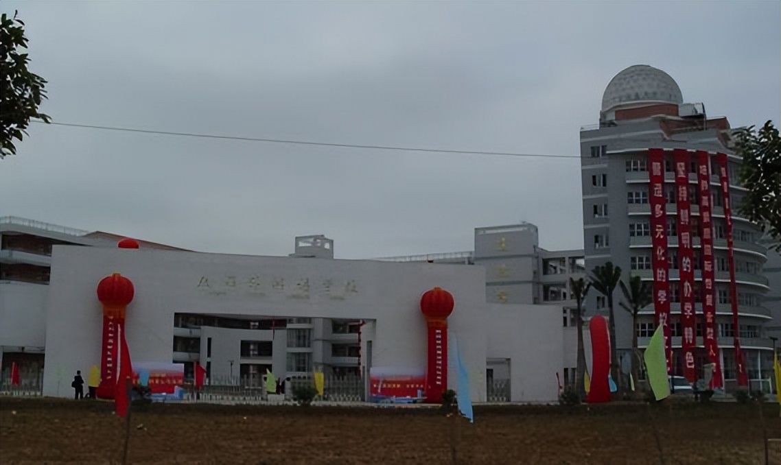 厦门外国语中学中招保送生,厦门外国语保送生名单及大学专业