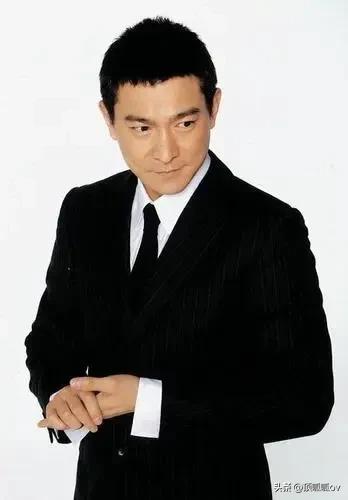 国家点名表扬的8位明星小视频,被央视点名表扬的年轻明星