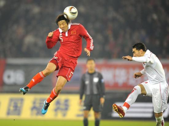 赵鹏踢中卫是什么梗,赵鹏在建业的表现