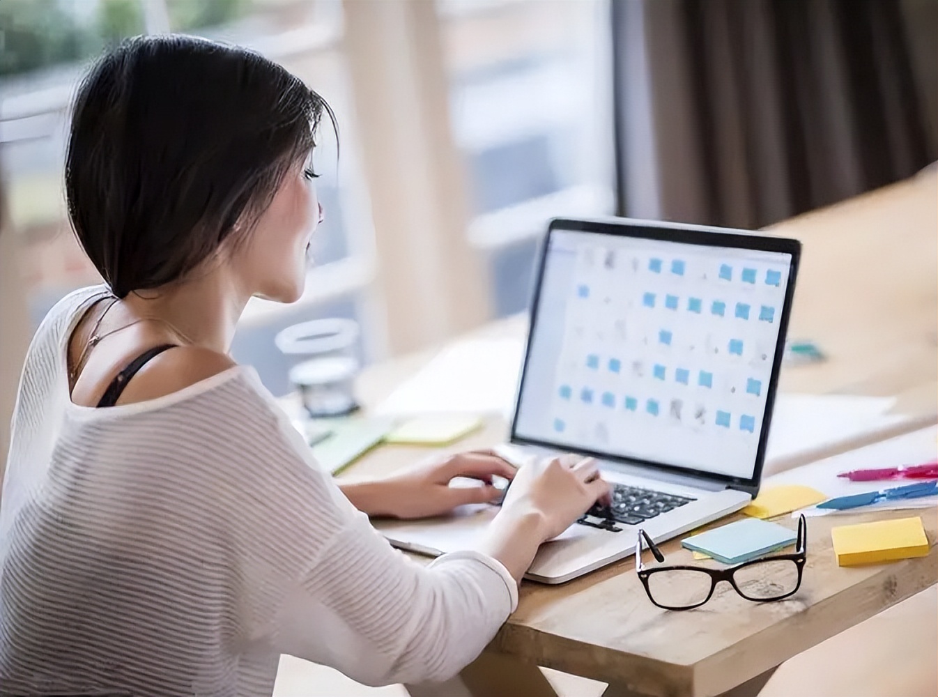 胸椎正骨推拿手法,中医胸椎推拿手法全套教程