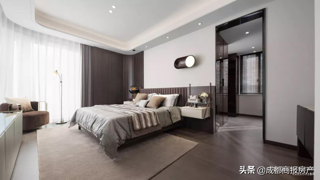 从人文锦绣到高定星耀，两个成都万科的高端答案