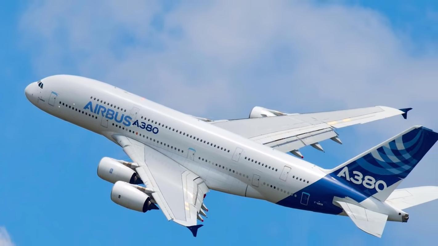 飞机航班靠什么赚钱,民航飞机一般多长时间能赚钱