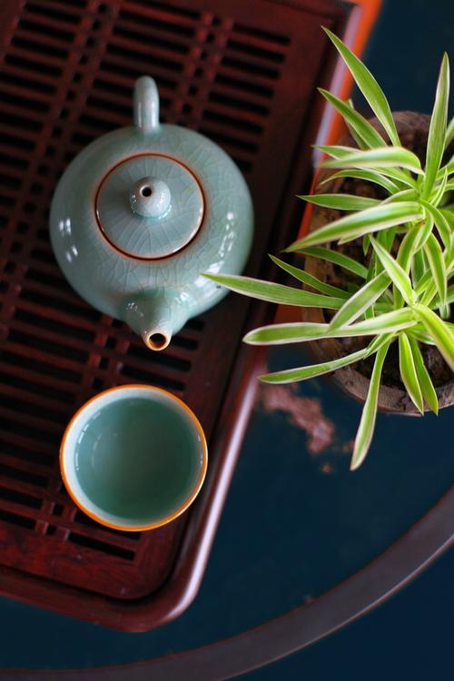 散文岁月清浅独守一隅清欢,浅秋薄念随心而行随遇而安