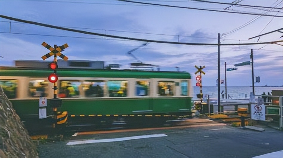 讽刺骗人的动漫,你以为动漫里都是假的吗