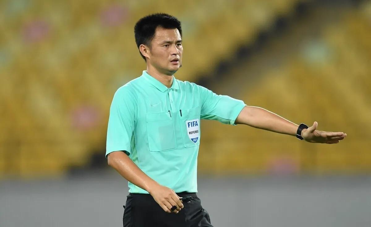 中超打裁判集锦,中超裁判播报