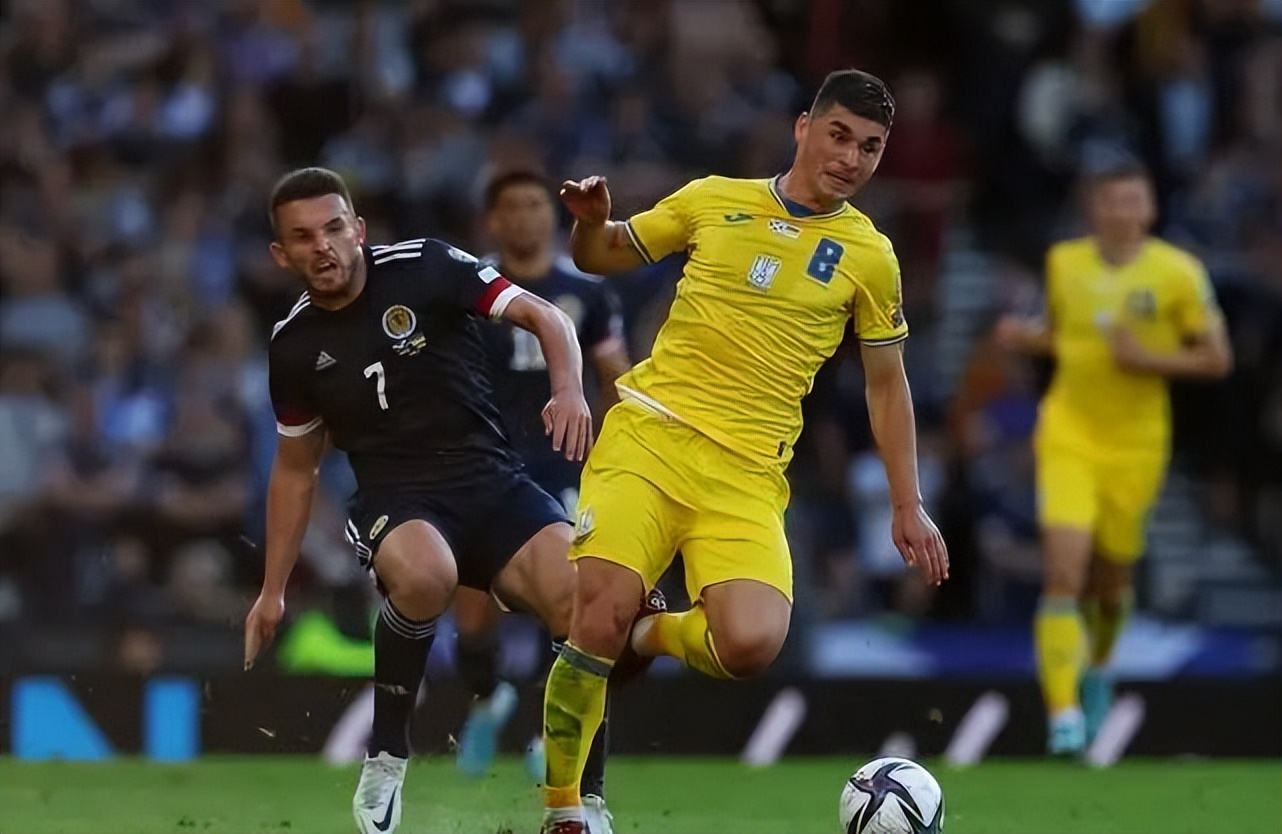 苏格兰最后一场为什么排五后卫,苏格兰被淘汰了吗