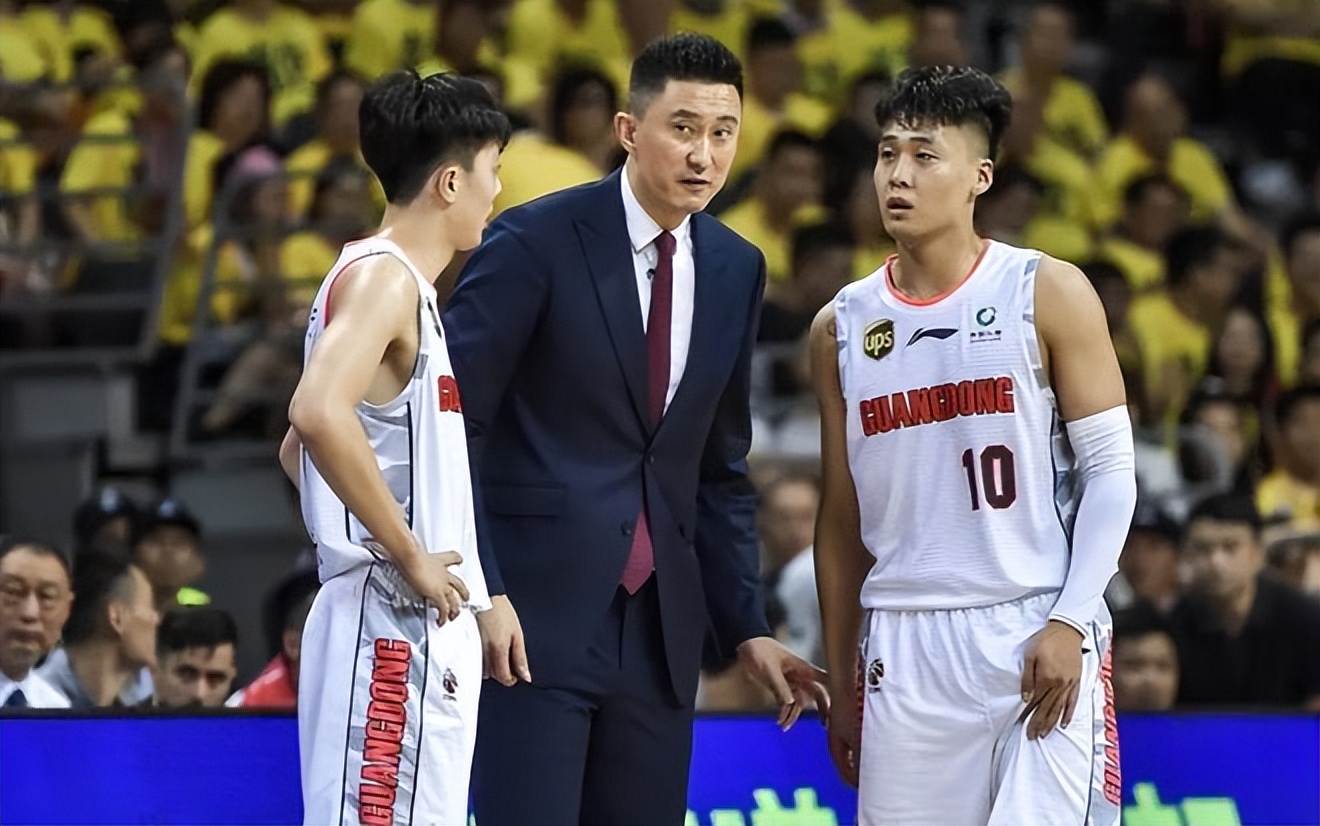 上海男篮签下超级外援,上海男篮花费重金签约内线球星