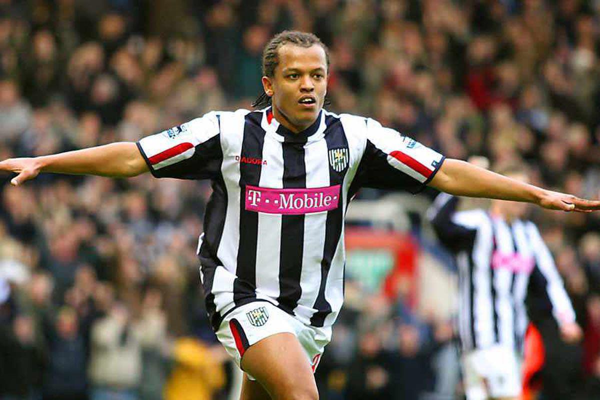 时隔14年英超再现帽子戏法,37岁在英超上演帽子戏法的人