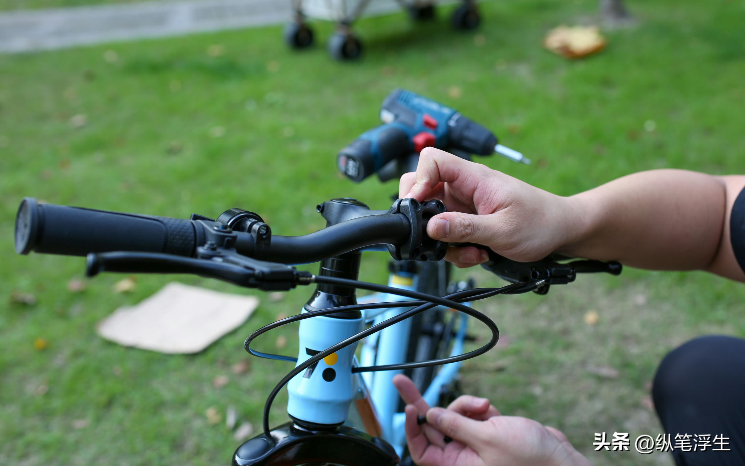 可以让小孩玩的越野车,柒小佰儿童变速山地自行车测评