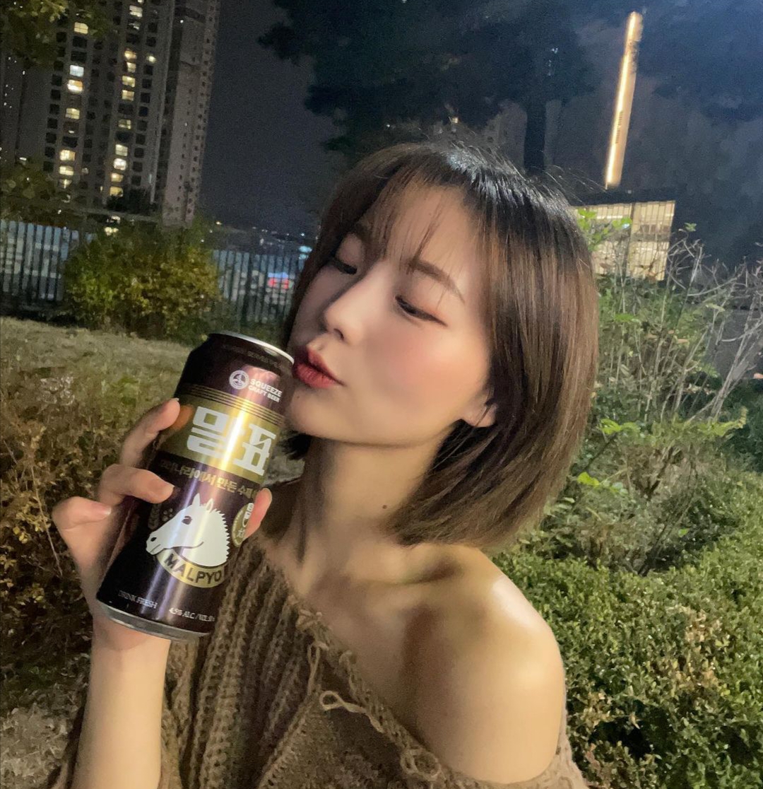 甜酷短发发型圆脸,甜妹短发女生