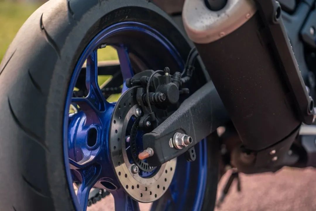 新款雅马哈yzfr3怎么样,雅马哈YZF-R25测评