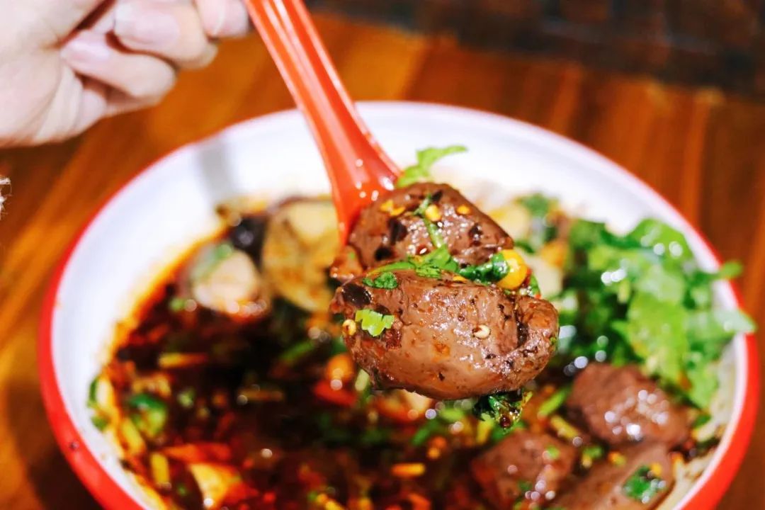 去成都必打卡的8家地道馆子,成都本地人必吃十大馆子排名