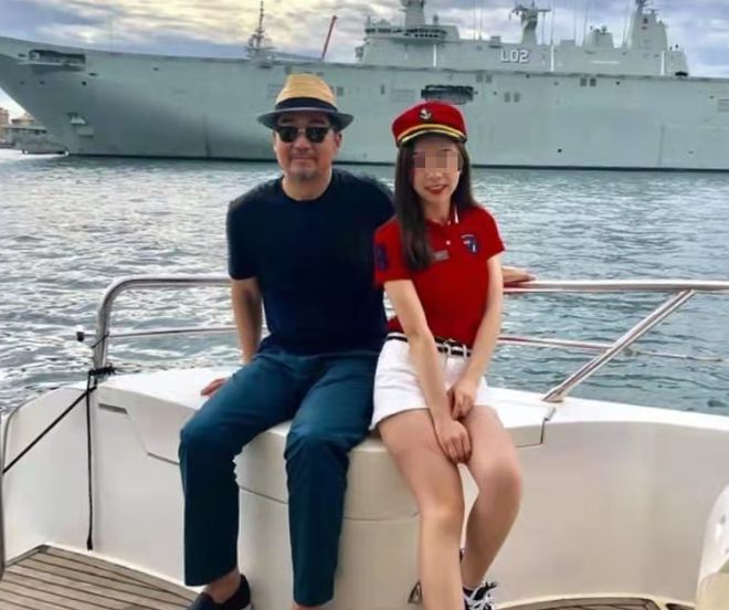 张国立个人资料和邓婕相差几岁,张国立的照片高清大图