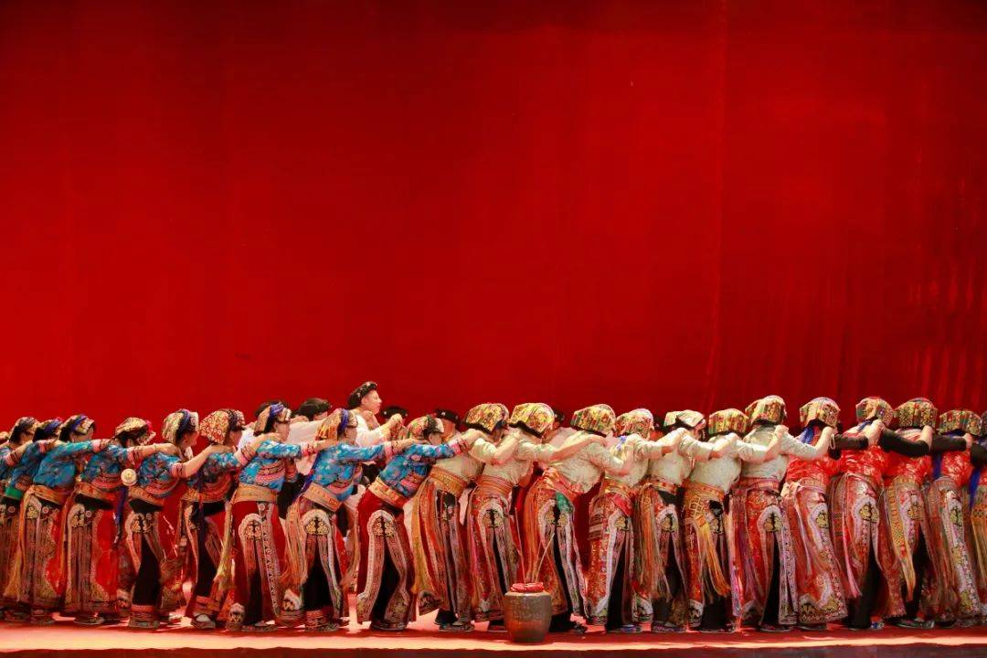 理县版MBTI来了，点击解锁小城性格→