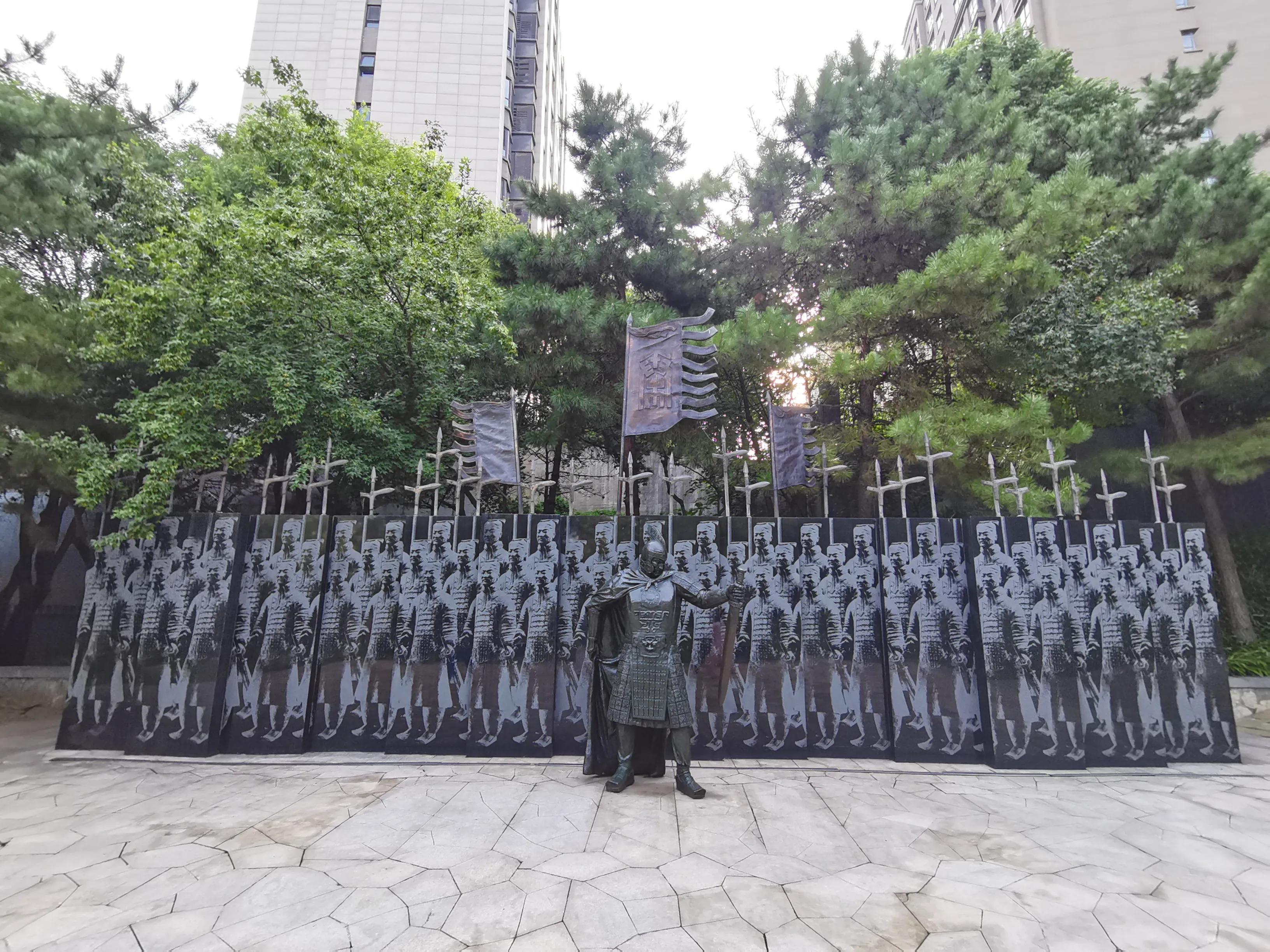 秦始皇死后陪葬,秦始皇死了后为什么埋葬骊山脚下