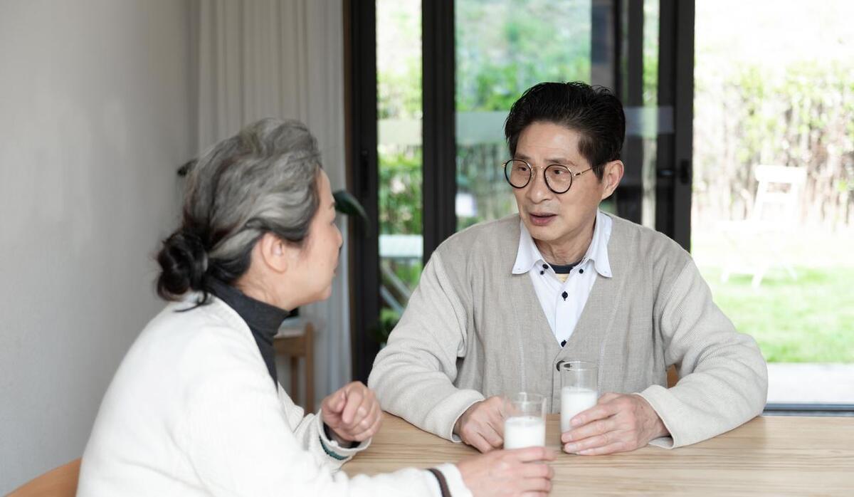 精神科医生和心理咨询师,如果你有问题去找心理医生