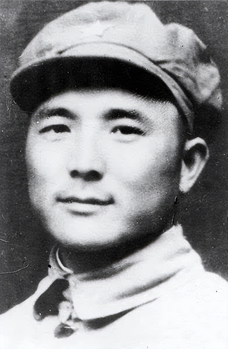 75年向守志突然接到一个电话：叶帅说了，明天去二炮上班当司令员