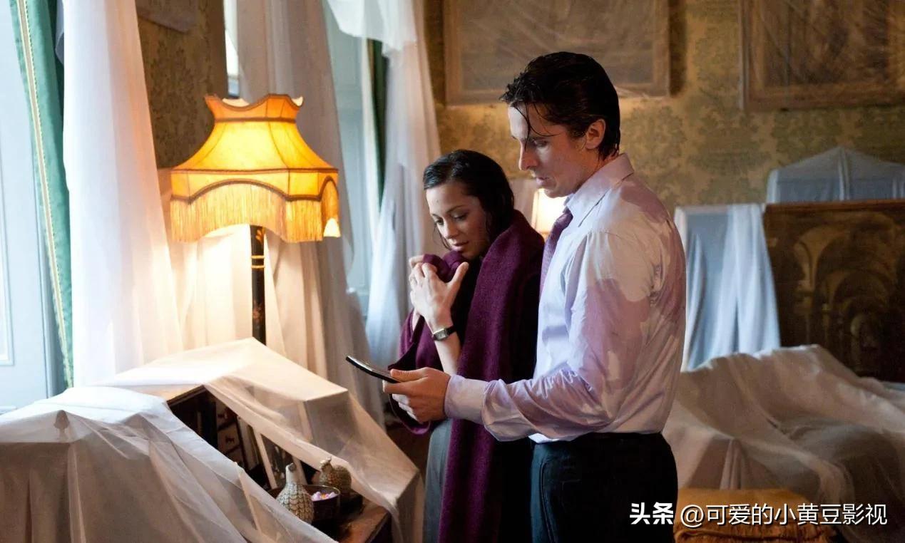 为艺术献身,大尺度出演作品,这朵野性的法国玫瑰,美的惊心动魄