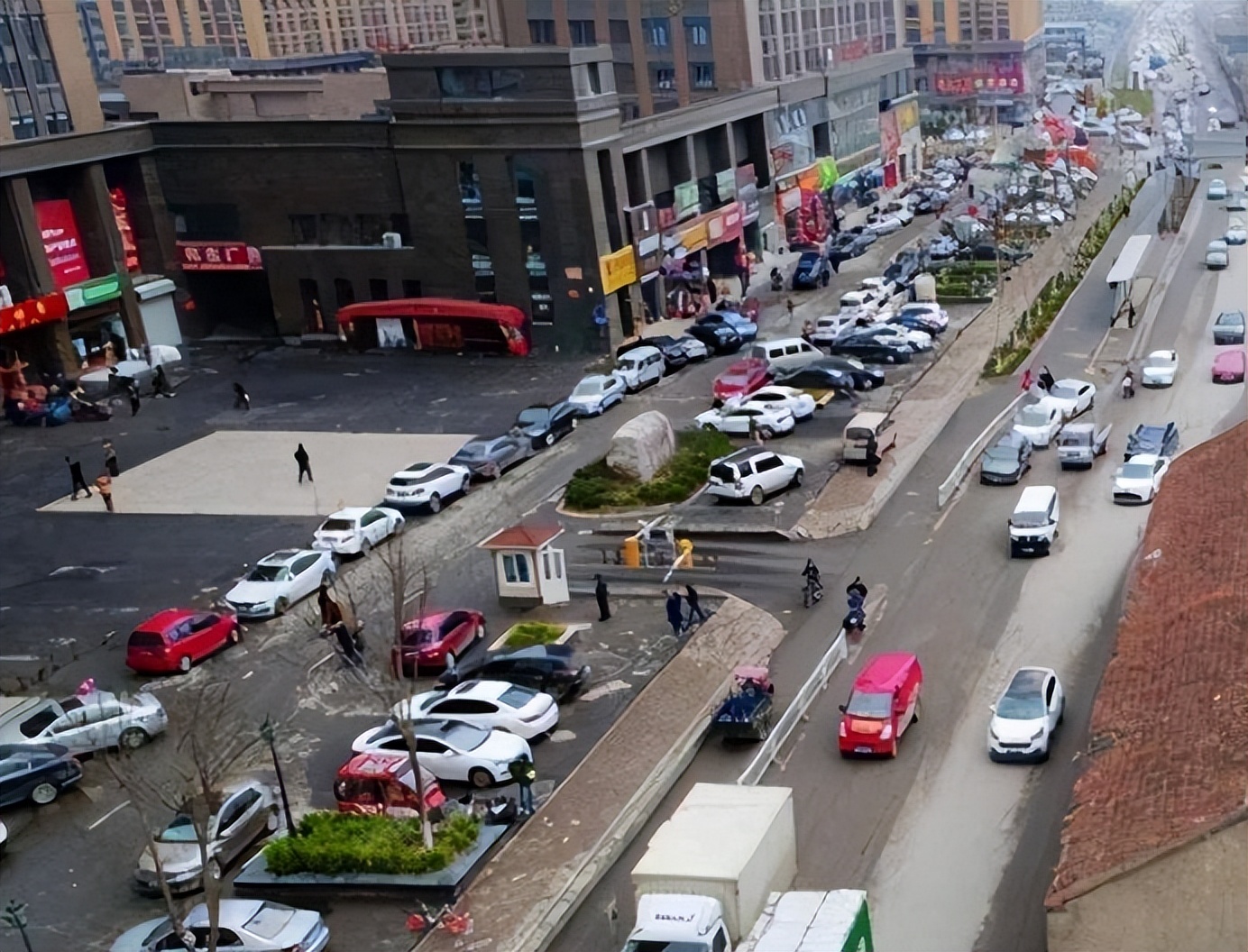 为什么不买小区靠边的房子,买房靠边位置好还是不好