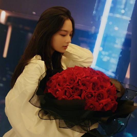 张馨予婚姻困境,张馨予与何捷结婚后宛如贤妻良母