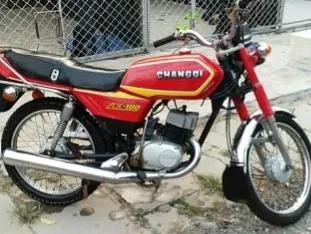 金城铃木ax100和豪爵ax100区别,九十年代一代神车铃木ax100