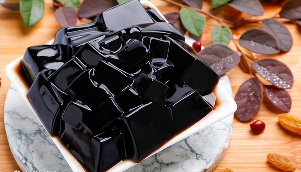 致富经灵芝种植技术视频,仙草种植利润多少钱一亩