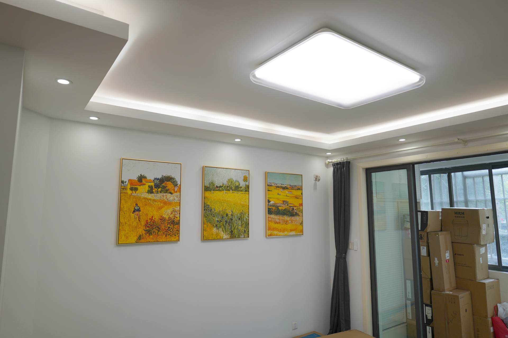 小户型也没有必要做全屋智能灯光,二手房客厅灯光改造