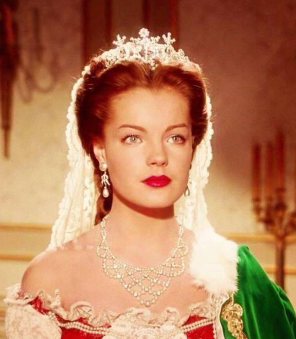 阿兰德龙颜值巅峰佐罗,阿兰德龙佐罗年轻照片