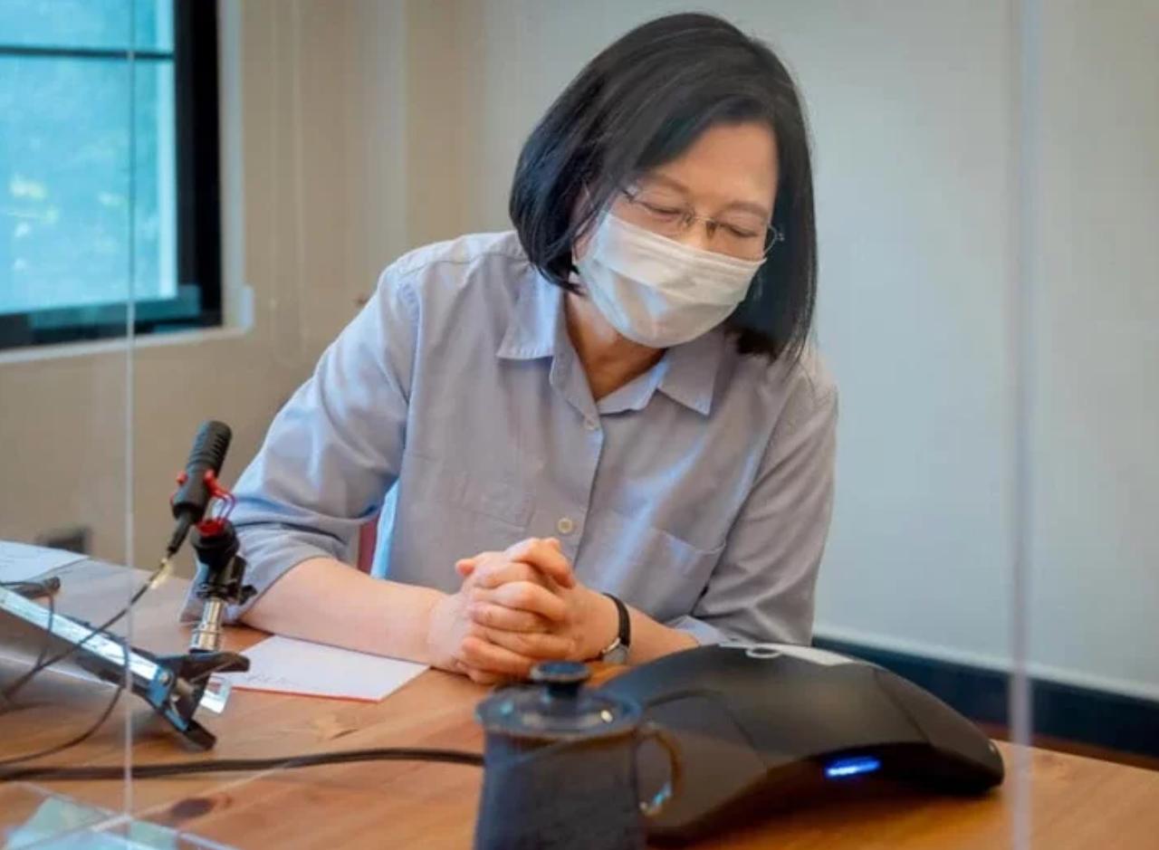 蔡英文身世彻底曝光，父亲是铁杆汉奸，哥哥有日本血统