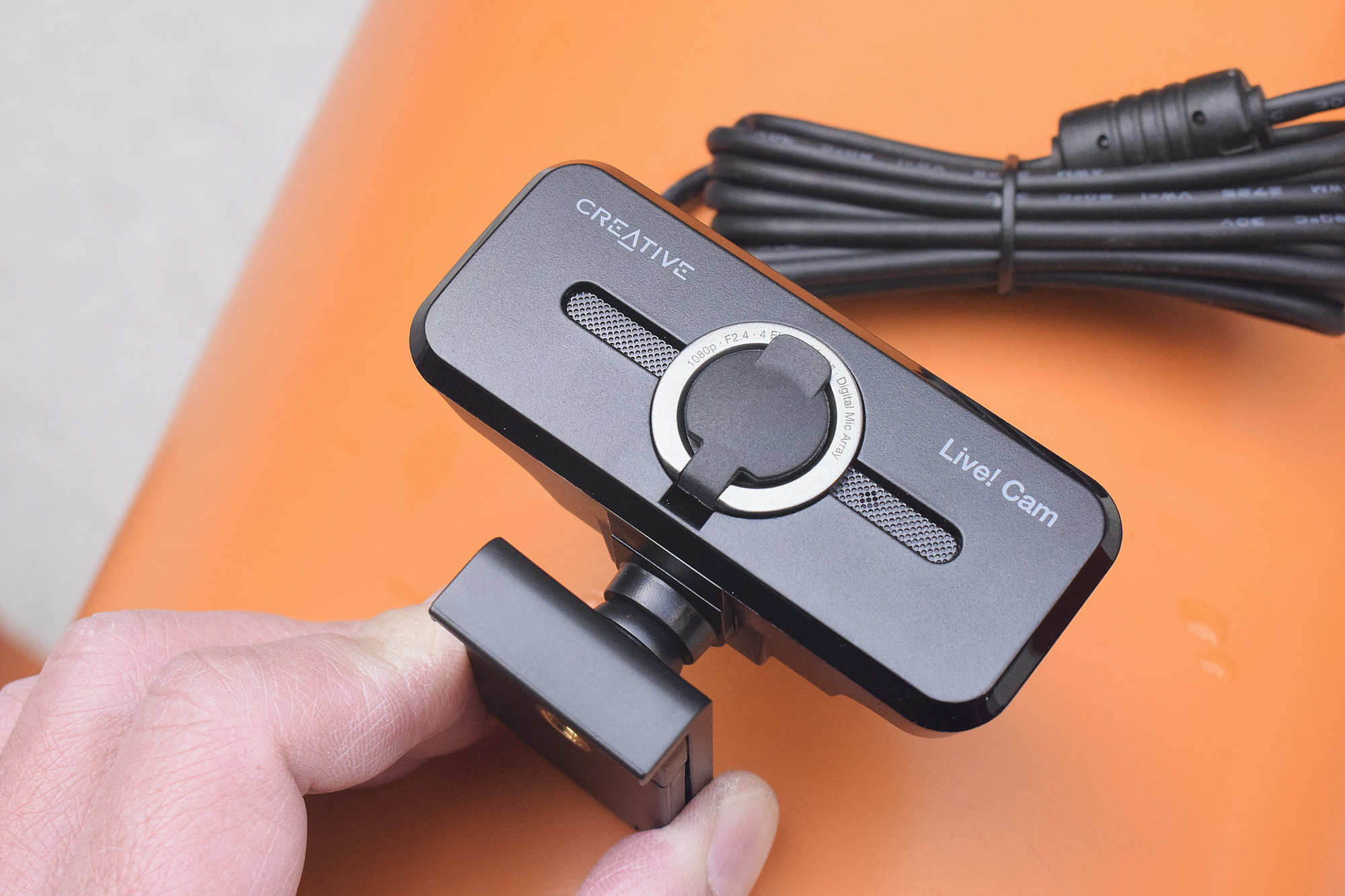 既流畅无噪，又保护隐私！创新LiveCamSync1080pV2网络摄像头体验