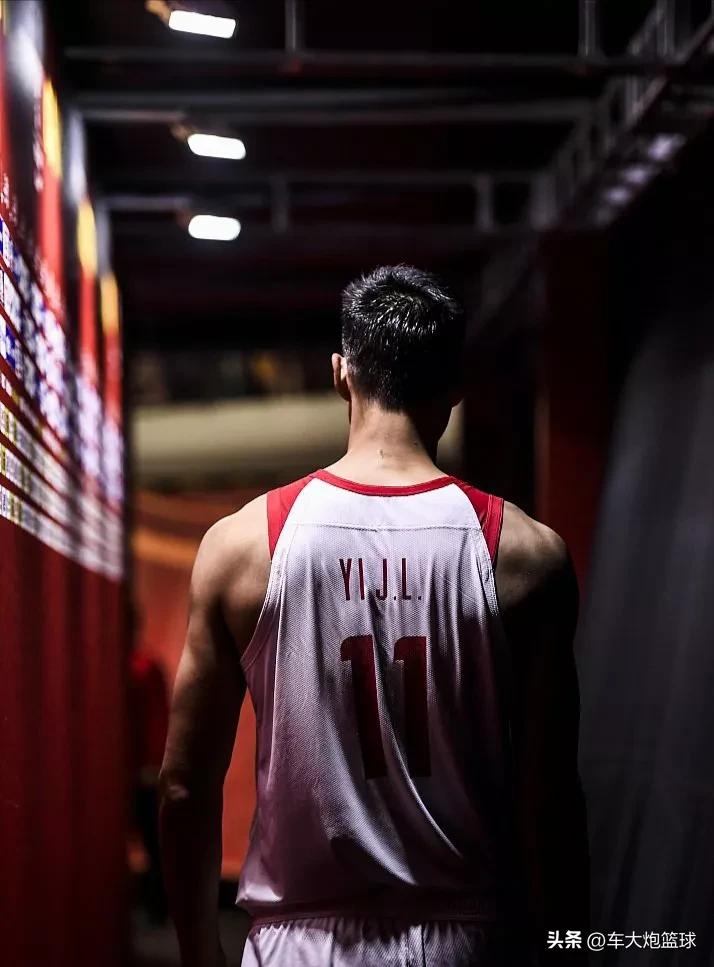 英雄迟暮！联弟退役倒计时！没落的广东宏远！