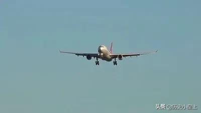 川航8633事件后,副驾驶治疗期间,与女航医恋爱,2022年举办婚礼