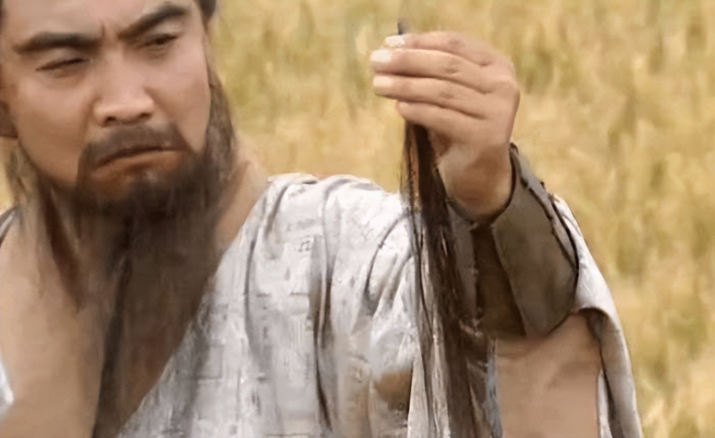 为什么伊朗足球队不合唱国歌,为什么伊朗球员不唱国歌