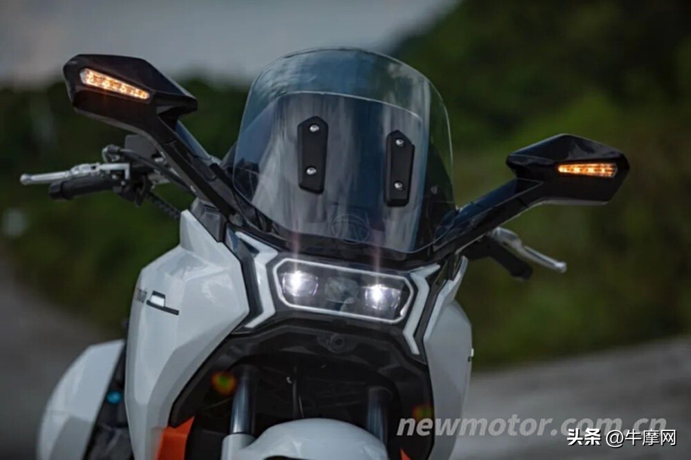 派方正式出圈!星舰324888元起,引力15013999元起|还有650巡航