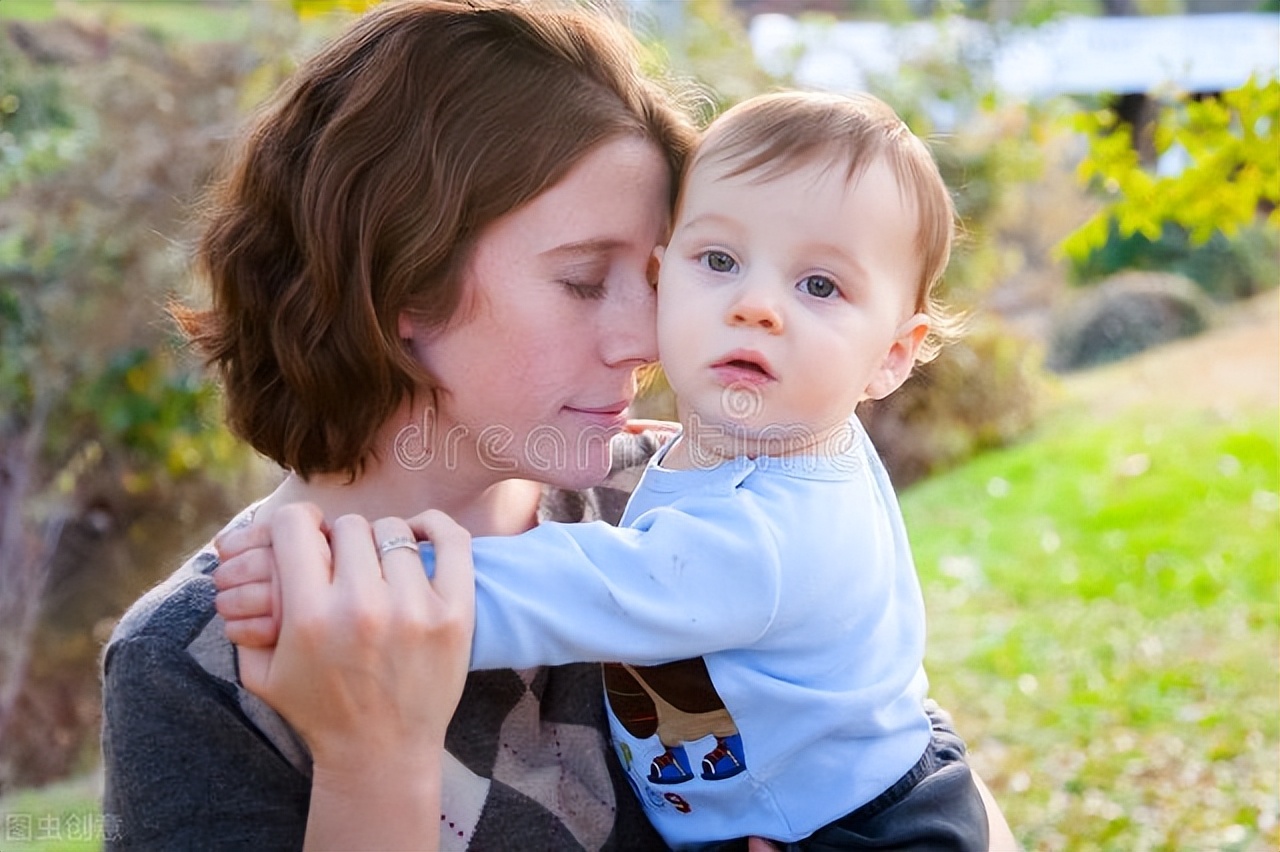 “吃不起别买”？芒果妈妈“自我感动”里，饱含你无法安放的母爱