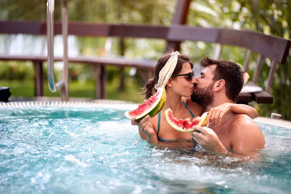 情侣之间不互相说自己要忙什么,情侣之间有什么爱称