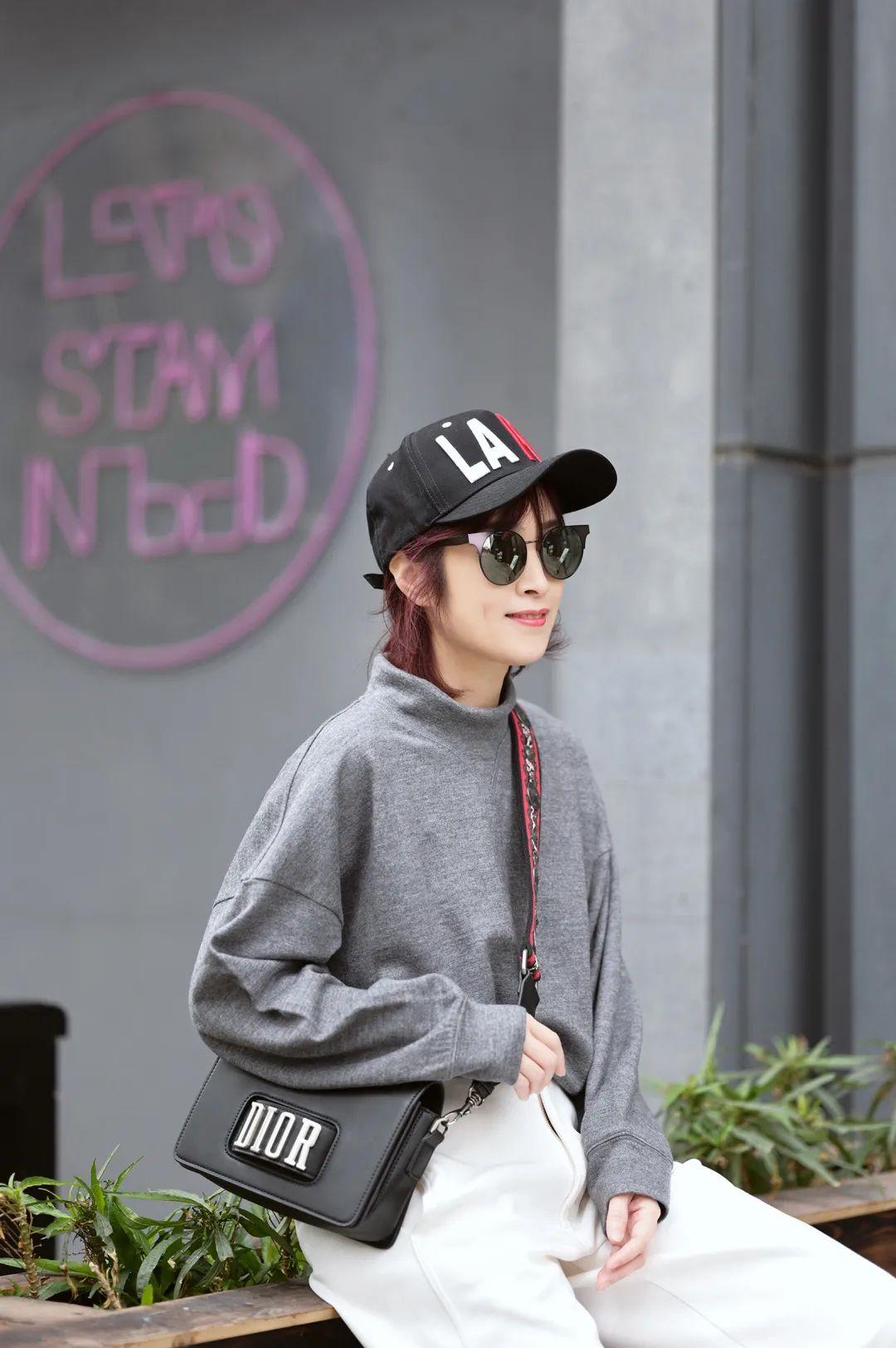 7大技巧卫衣这样穿搭最显瘦,好看的卫衣穿搭技巧