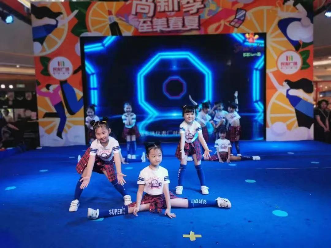 蔚蔚幼儿园六一,蔚蔚幼儿园课程