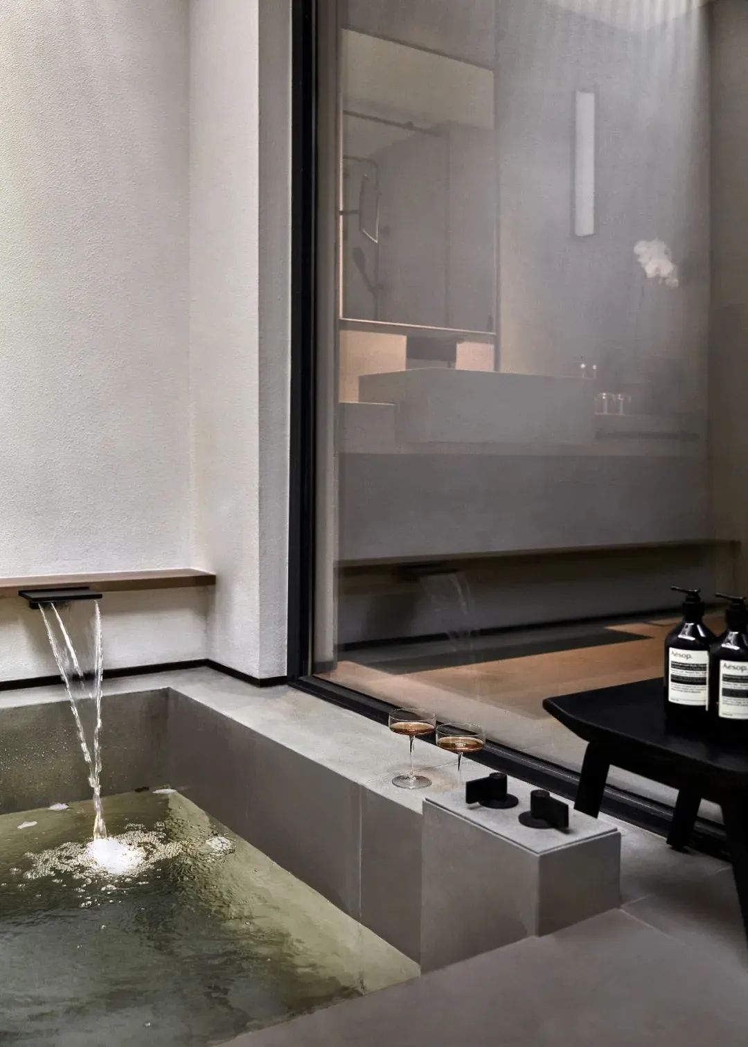 适合夏天避暑的地方民宿,贵阳市包吃住避暑酒店