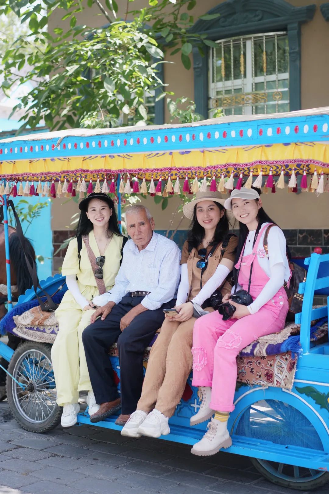 从伊犁出发的南北疆旅游攻略,火爆的新疆游