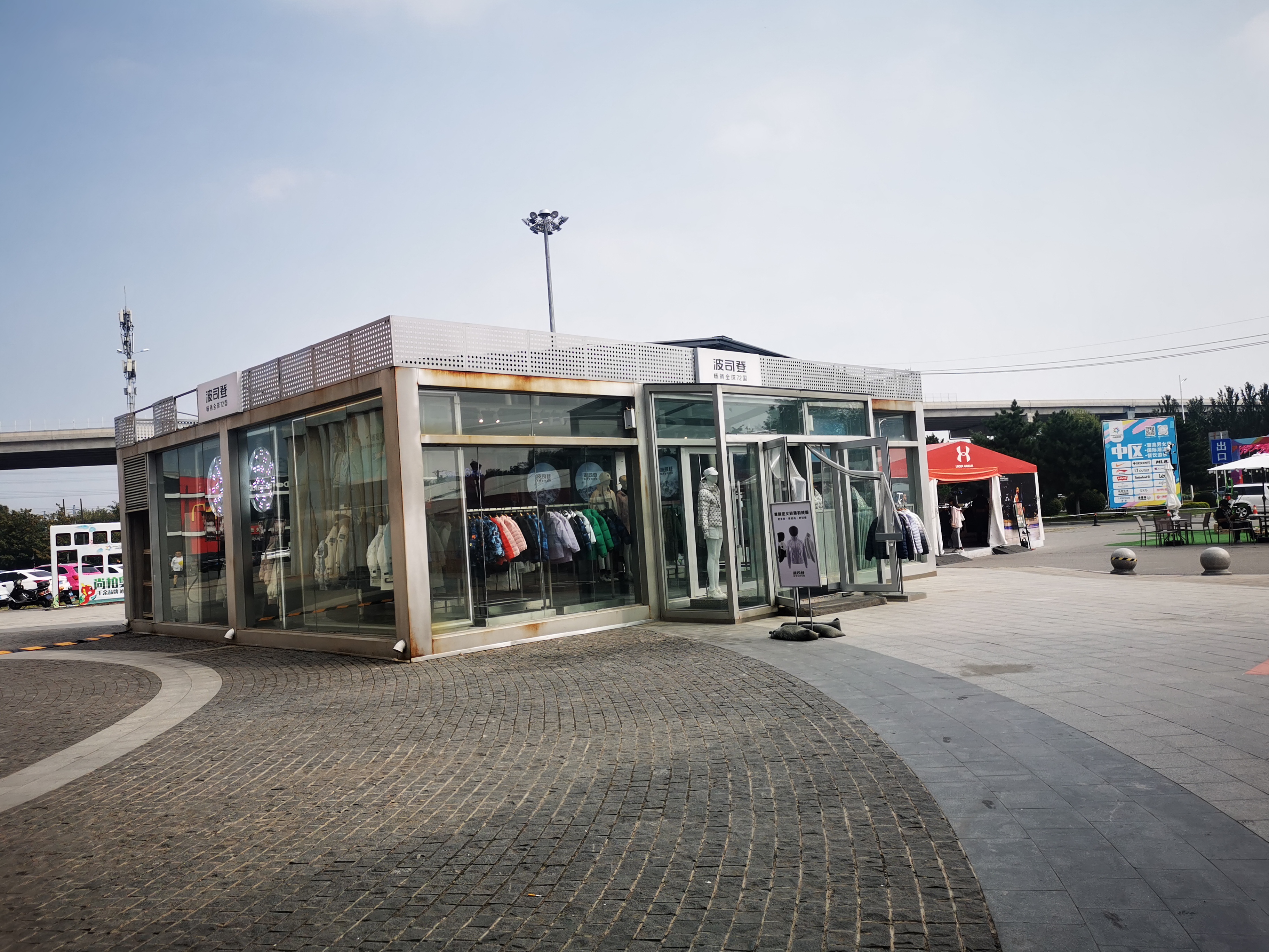 沈阳杉杉奥莱的格局,沈阳杉杉奥莱和赛特